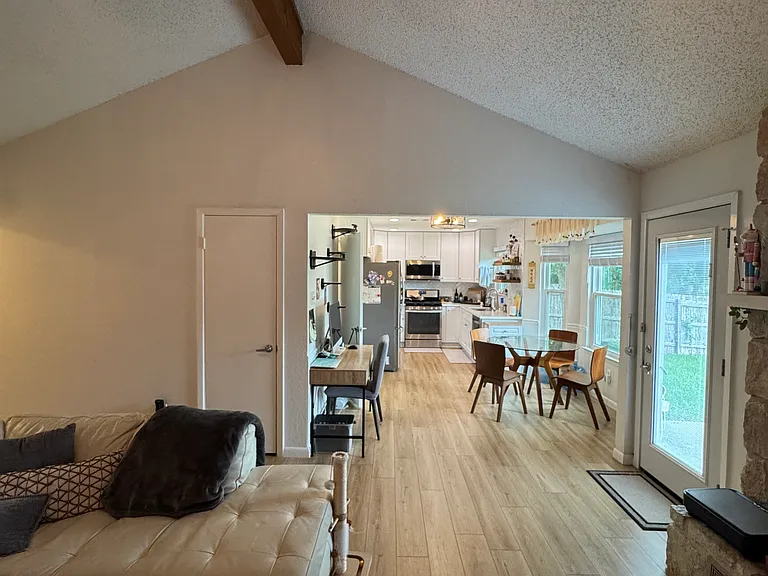 1717 Parkside Cir — Photo 31