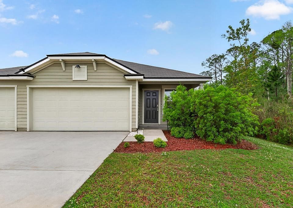 1st image of 70144 Roseapple Ct