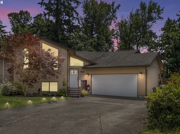8874 SE Casablanca Ct, Clackamas, OR 97015