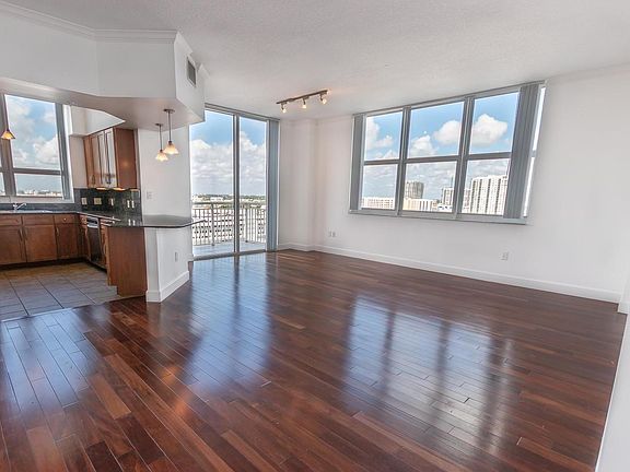 2nd image of 2000 N Bayshore Dr APT 1201