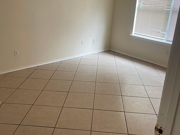 3rd image of 3405 Xanthisma Ave