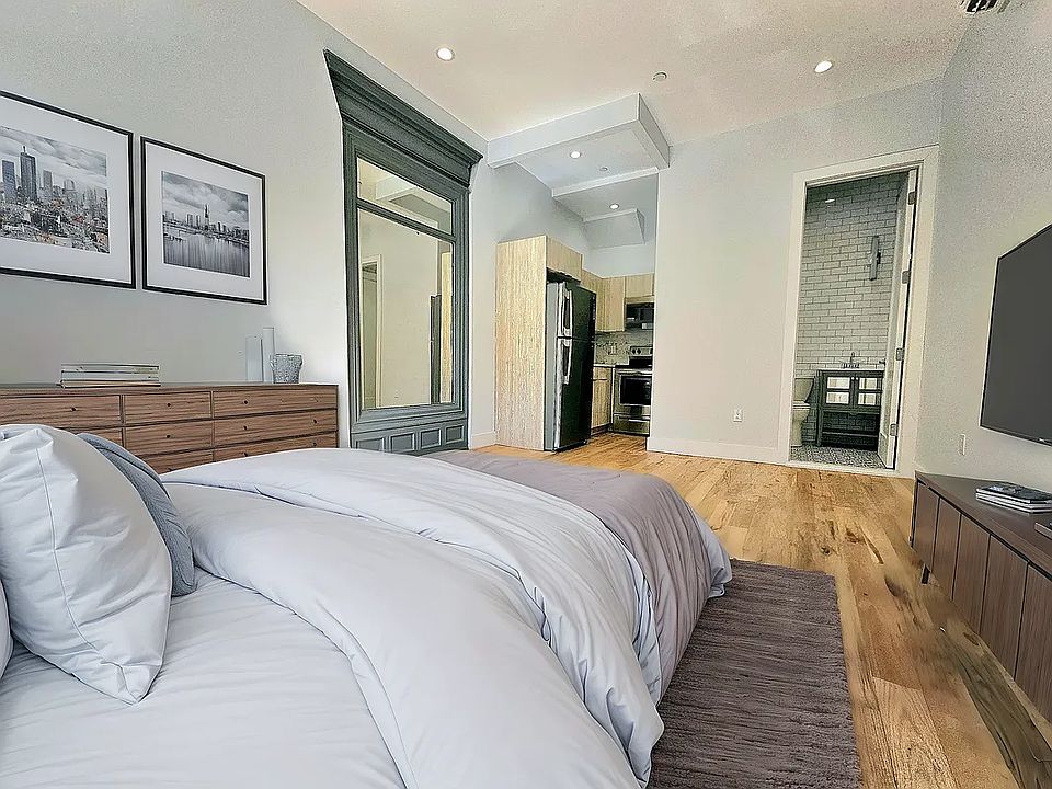 1st image of 1167 Dean St #1B