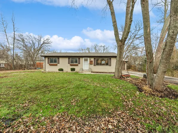 N1190 Walnut Rd, Genoa City, WI 53128