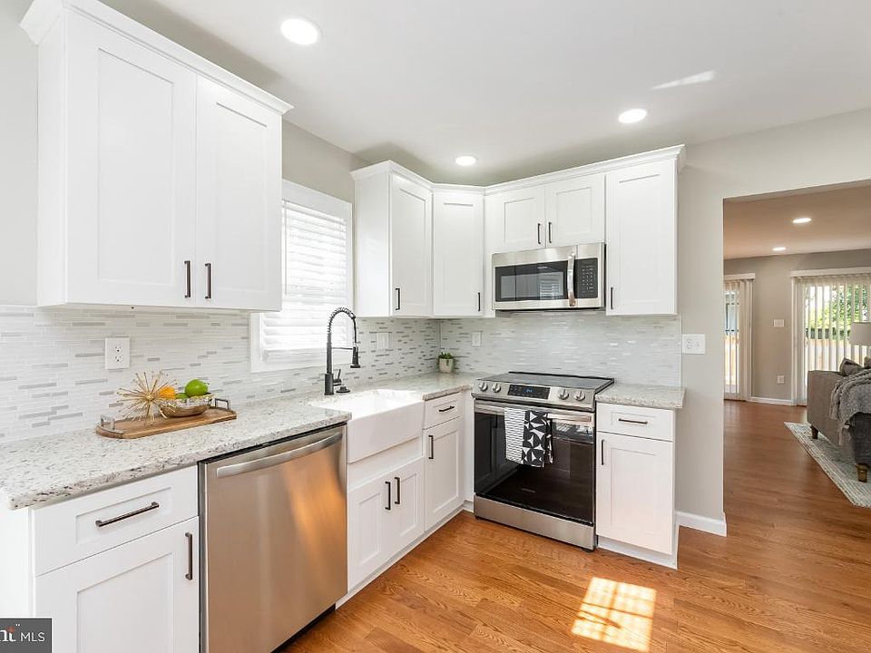 8325 Electric Ave, Vienna, VA 22182 Zillow