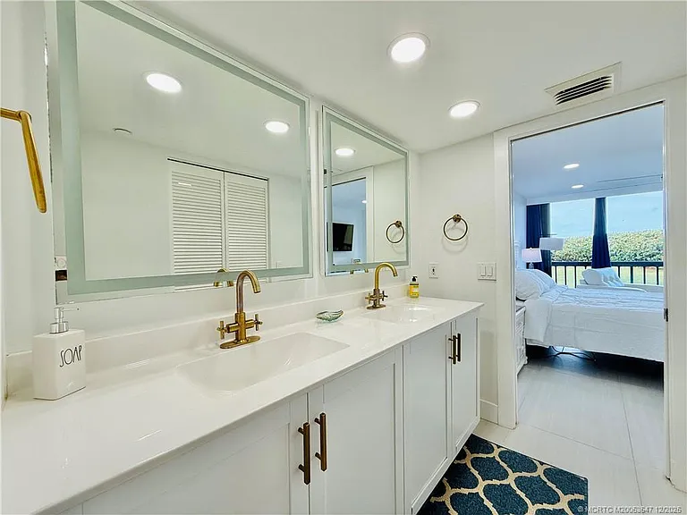 8800 S Ocean Dr #102 — Photo 61