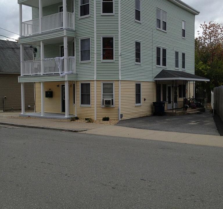 44 Florida St APT 3, Woonsocket, RI 02895 | Zillow