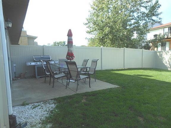 4th image of 311 Creekside Dr APT C