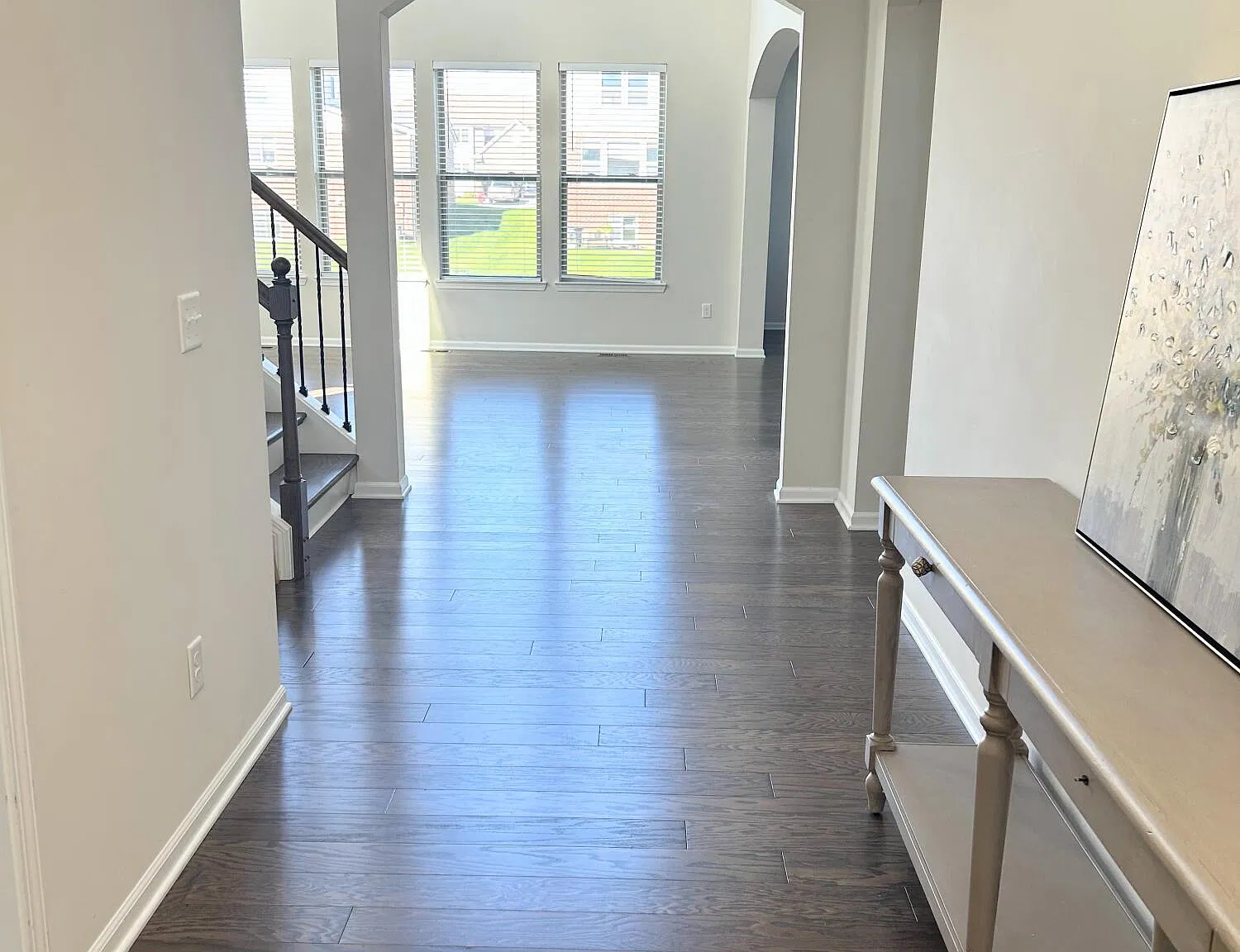 4 bed, 2.5 bath, 3264 sqft, $3,995 — Photo 2