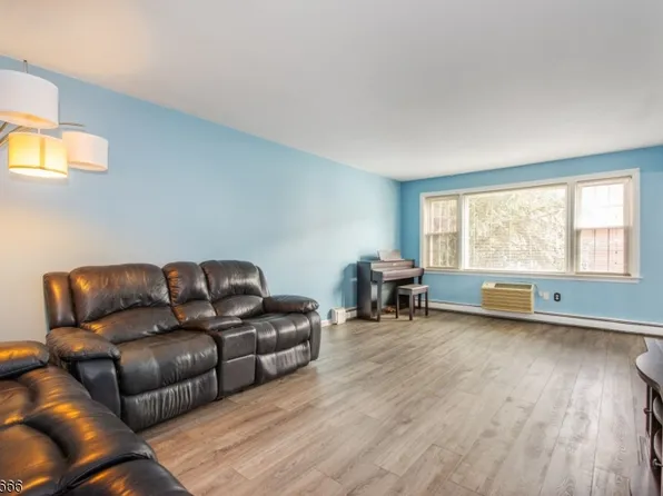 605 Grove St Unit C14 #14, Clifton City, NJ 07013