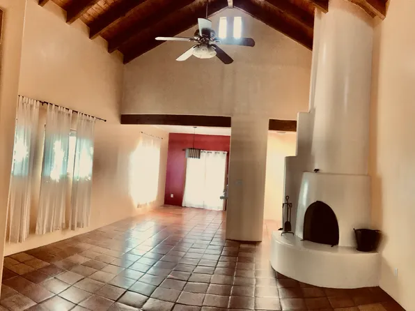 3155 La Paz Ln, Santa Fe, NM 87507