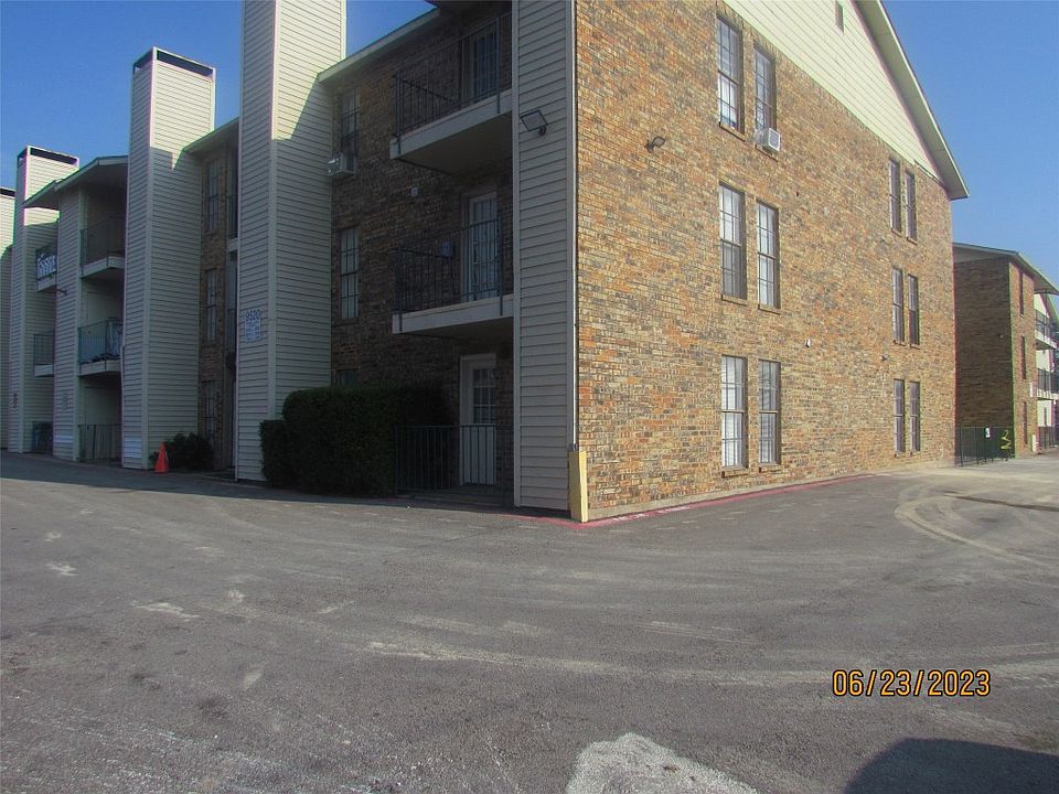 1st image of 9520 Royal Ln APT 111