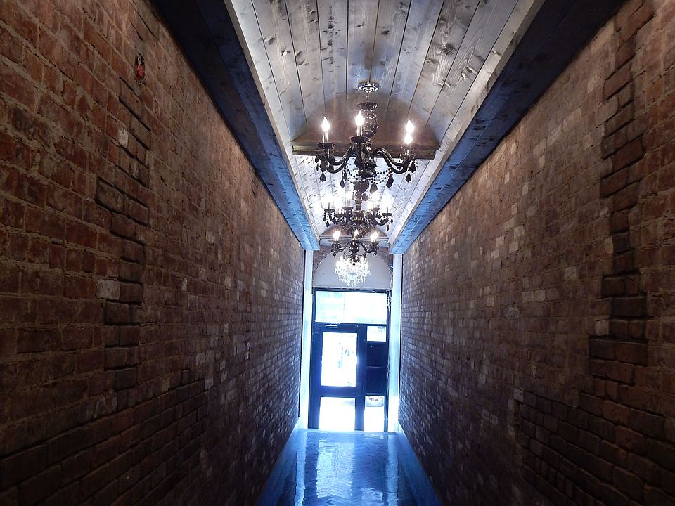 1st image of 240 E 28th St APT 8
