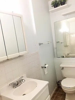 Rented by Remax Real Estate Professionals | media 17