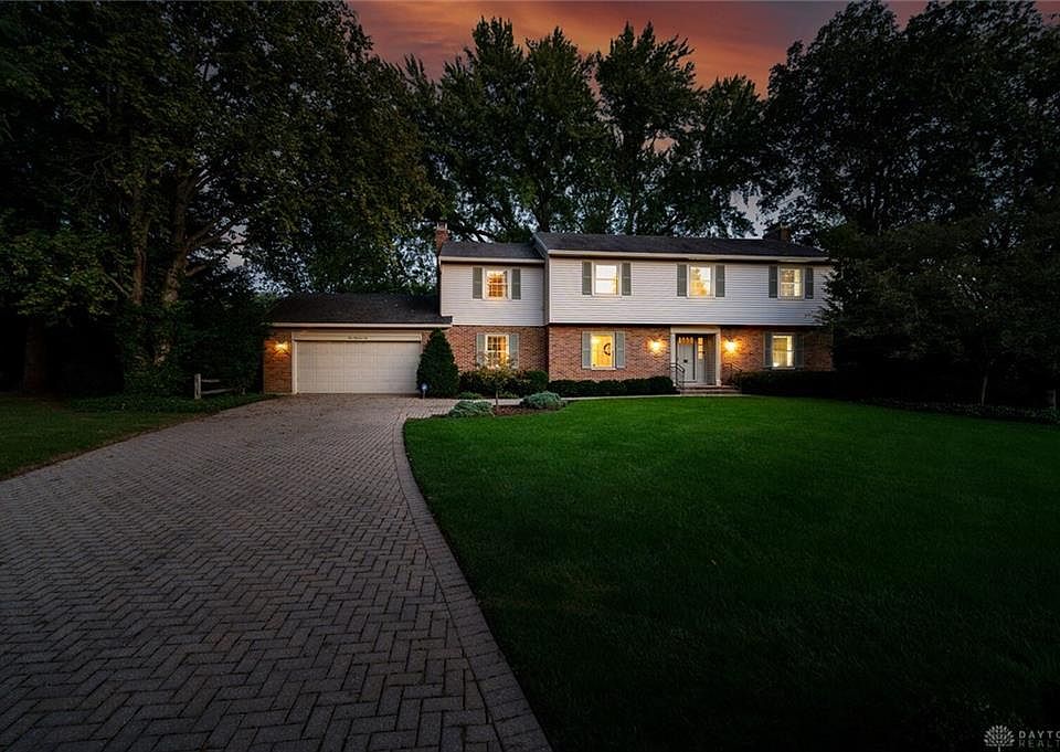1st image of 102 Forestview Dr