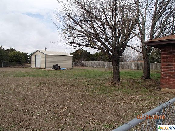 5th image of 203 Cody Ln