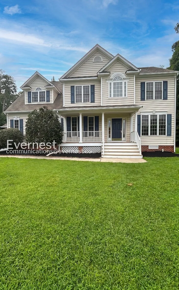 6 bed, 4.0 bath, 2886 sqft, $3,195 — Photo 1