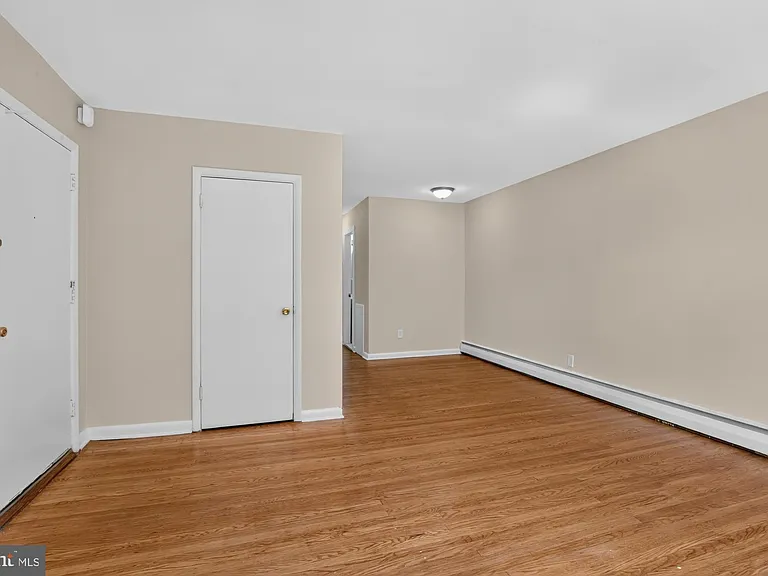 5990 Henry Ave #2 — Photo 6