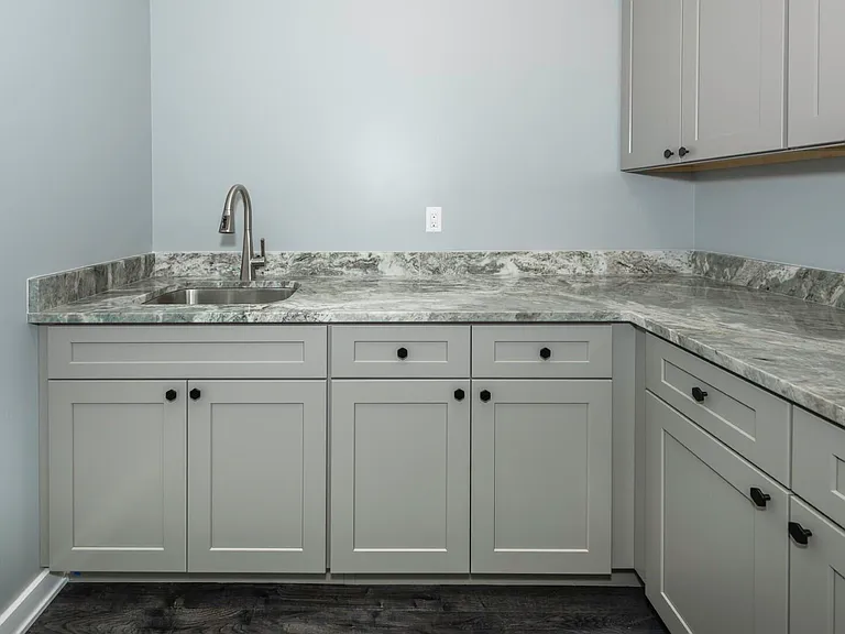 5395 Plymouth Rd — Photo 34