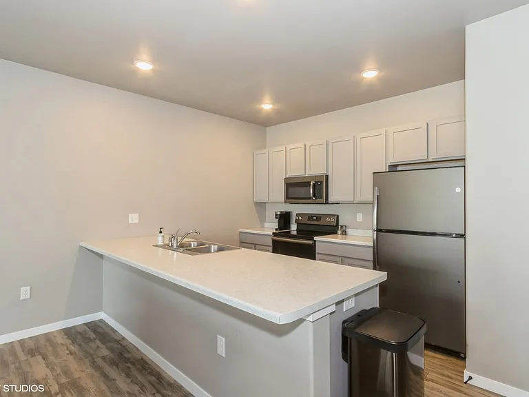 Rollins Pass Condominiums — Photo 6