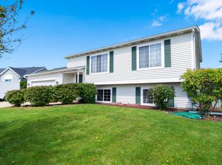 11767 Misty Ln, Holland, MI 49424