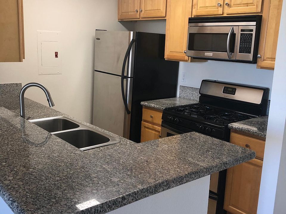 1st image of 1232 Harvard St #10