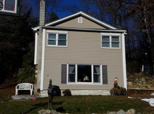 15 Lorettacong Dr, Lake Hopatcong, NJ 07849