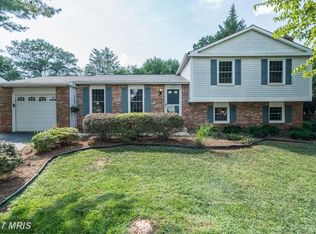 12902 Pinecrest Rd, Herndon, VA 20171