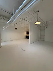 315 Berry Street, #6