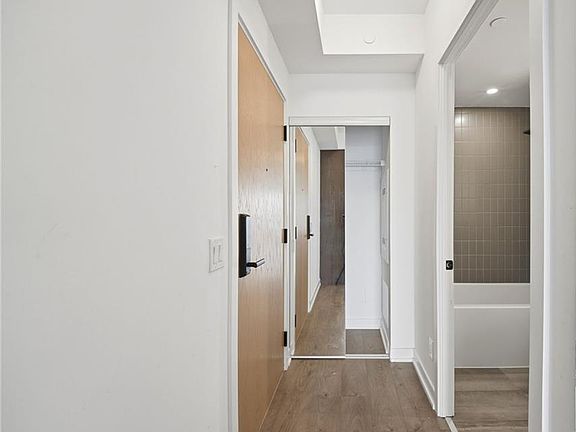 5th image of 5 Defries St #801