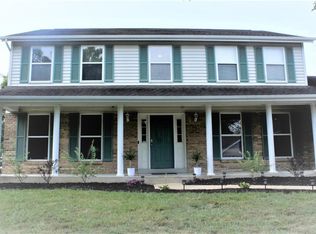 1833 Spring Beauty Dr, Florissant, MO