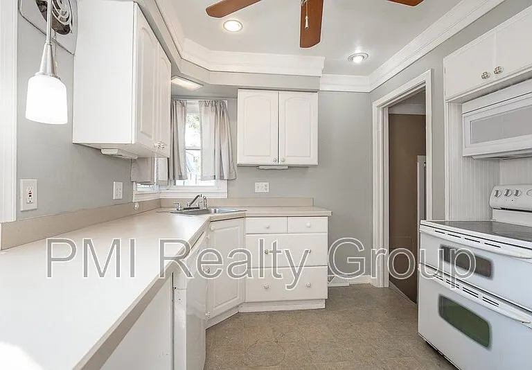 1547 Sherbrook Rd — Photo 21