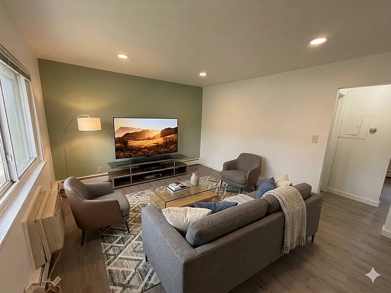 4831-4841 W Columbus Dr — Photo 6