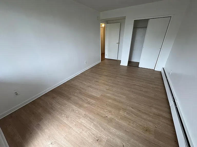 Clover Pl — Photo 3