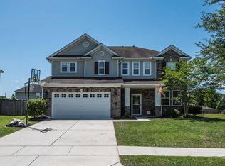 7021 Bellflower Ln, Hanahan, SC 29410
