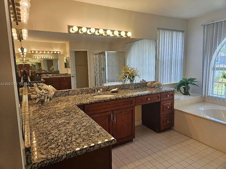 7558 Prescott Ln — Photo 20