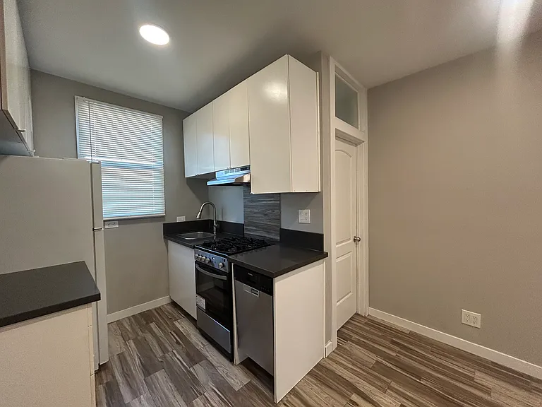 Clean kitchen