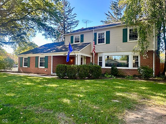 3rd image of 1017 Melrose Dr