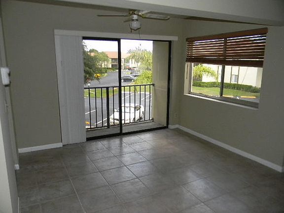 2nd image of 4695 Sable Pine Cir #2