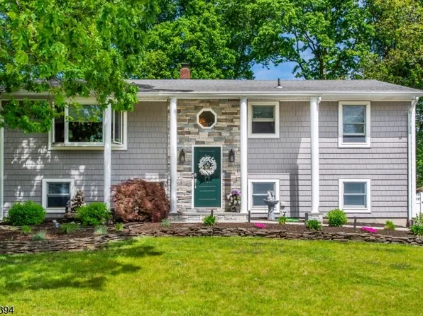 42 Summit Rd, Jefferson Twp., NJ 07438
