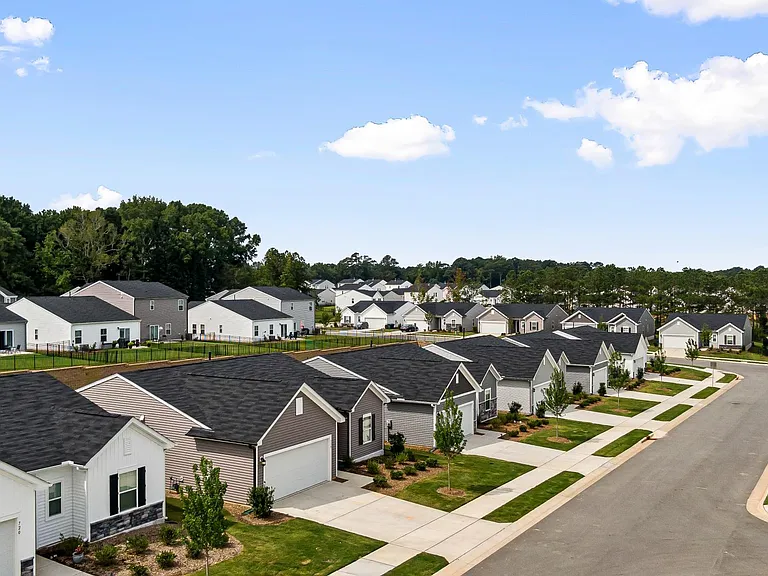 Cembra Pine Dr — Photo 14