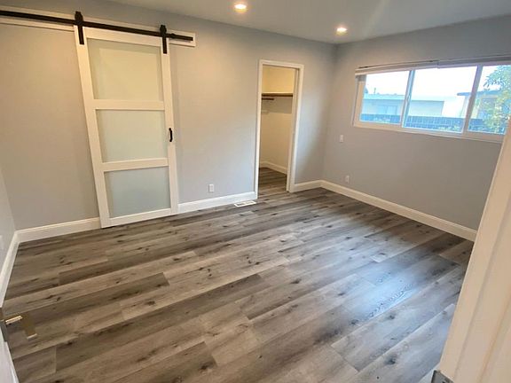 2nd image of 150 Pecks Ln