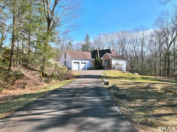 10 Tiffany Ln, Weston, CT 06883