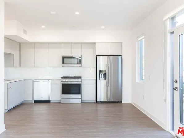 843 Wilcox Ave #401, Los Angeles, CA 90038