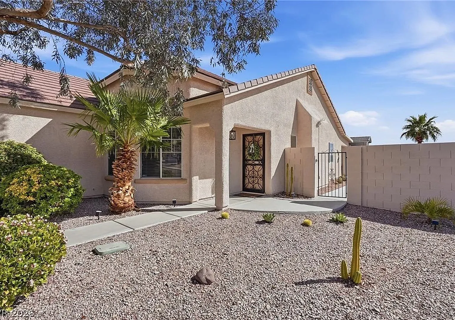 Northwest Las Vegas Home with Spa & Bonus Room — Photo 1