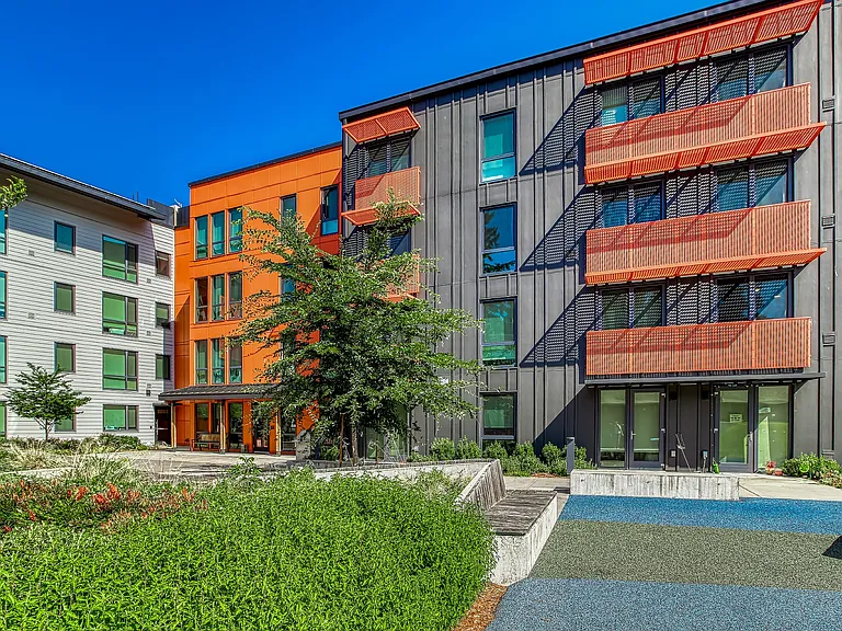 Wynne Watts Commons — Photo 19