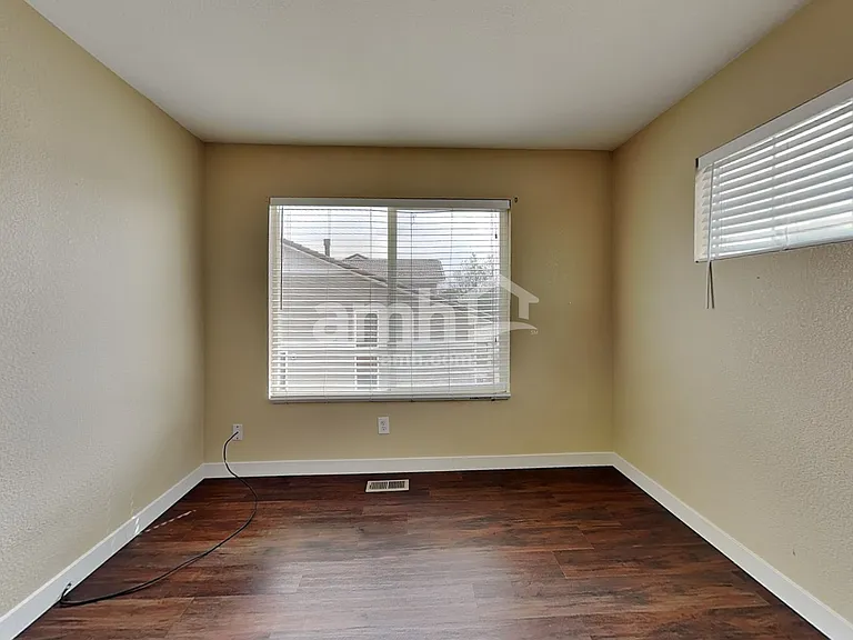 19052 E 53rd Ave — Photo 16
