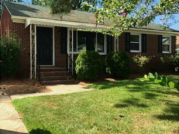 10 Juanita Dr, Hampton, VA 23666