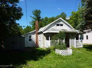 203 3rd St, Pocono Pines, PA 18350