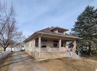 142 E 13th St, Wahoo, NE 68066