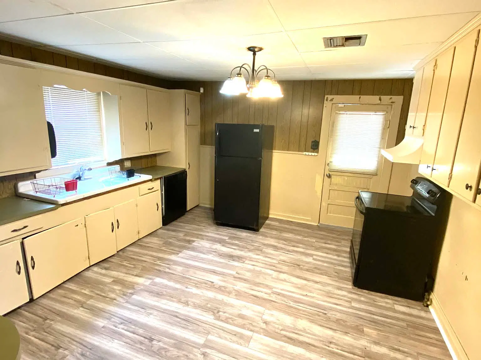 2 bed, 944 sqft, $1,100 — Photo 4